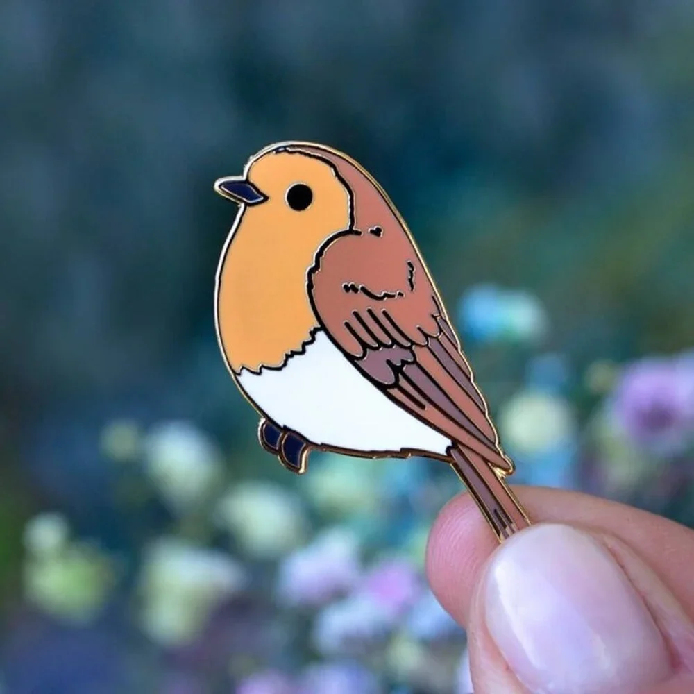 Robin Bird Enamel Pin - Gold Plated Nature‎ & Wildlife Jewelry - Garden Brooch